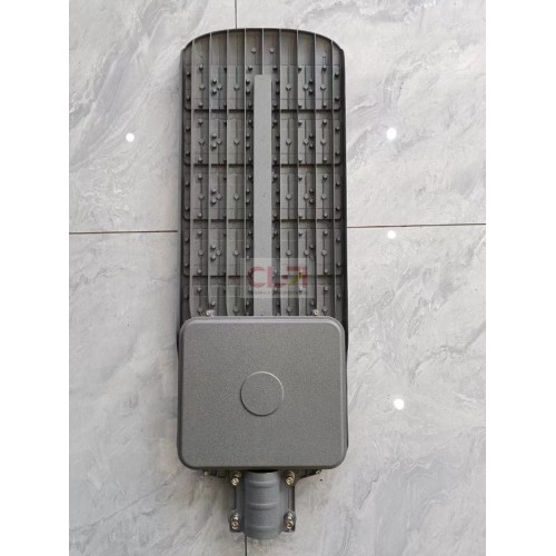 High-Efficiency Powered LED Street Lights for Urban Areas