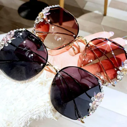 2024 Women's Diamond Sunglasses - Fashion Eyeglasses for Girls and Ladies
