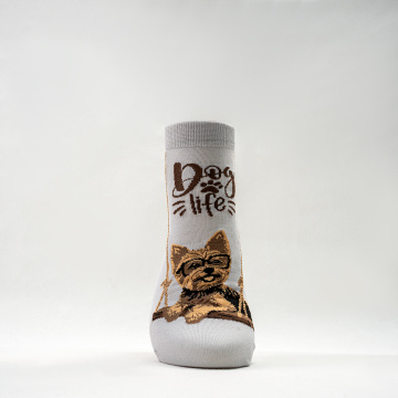 Жаночыя шкарпэткі з прамымі дошкамі