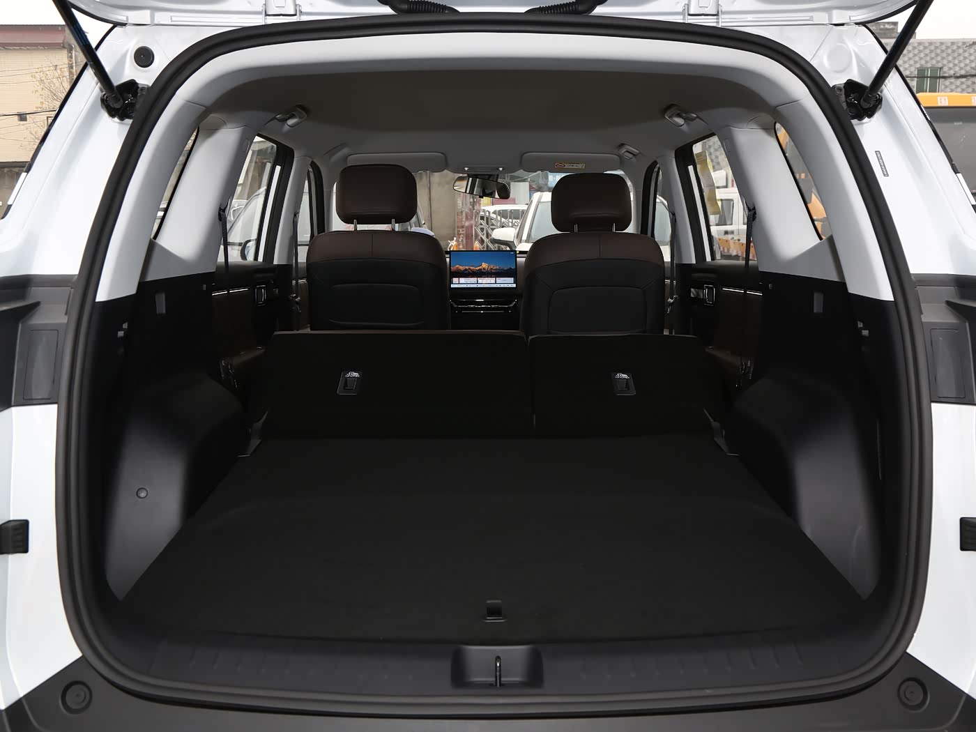 Wuling Starlight 560 EV 2026 Luxury