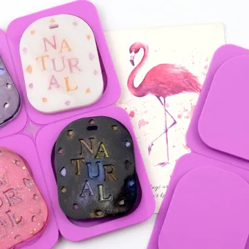 363 Factory Stock 4 Hole Door Shape Letter Design Silicone Candle Molds for Aromatherapy Resin Projects