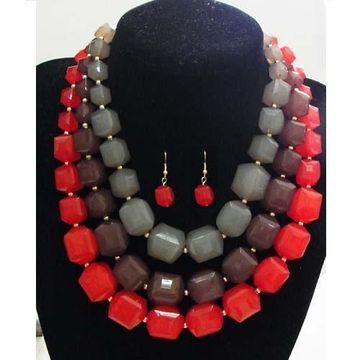 Beaded necklaces, made of acrylic beads, cadmium-, lead- and nickel-free