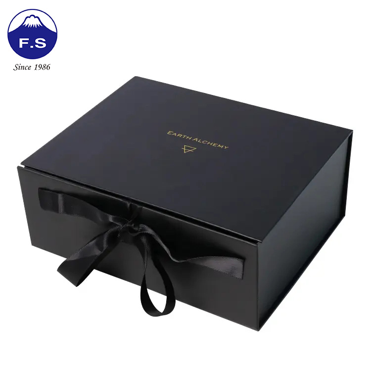 Customized Logo Golden Foil Matt Finish Folded Gift Box