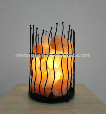 Natural Himalayan crystal salt lamps basket lamp with Himalayan rock salt table lamp