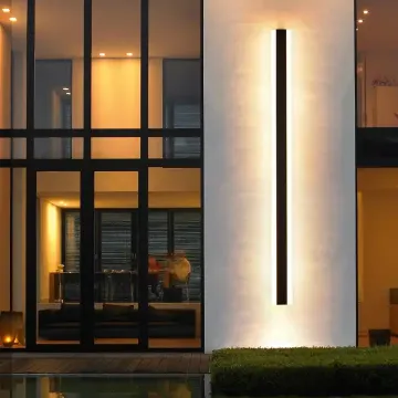 Modern Classic Solar Outdoor Linear Wall Lamp