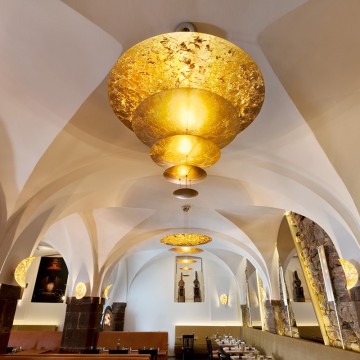 Candelera contemporánea de oro moderna para sala de estar con vidrio y luz de techo de cristal LED