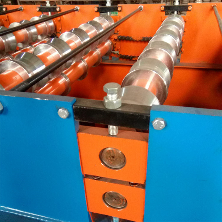 metal roof roll forming machine