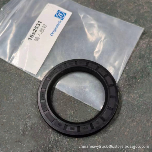 TRUCK GEARBOX ACCESSORIES: 16S2531 Input Oil Seal for SINOTRUK HOWO & ZF GEARBOX