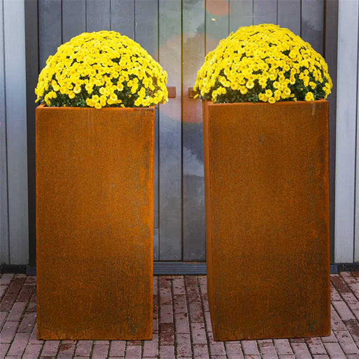 large outdoor flower pots