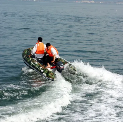 2022 New Design China Inflatable Tug Jet Boat Rowing Boats