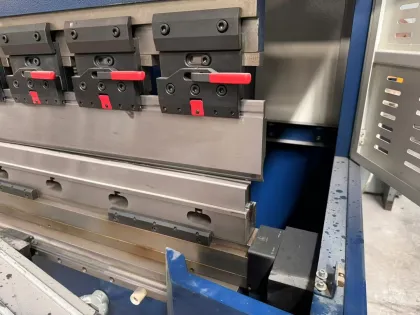 Hanslaser W1032BE Precision Steel Sheet Metal Bending Machine