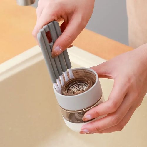 Flexible cup cover brush