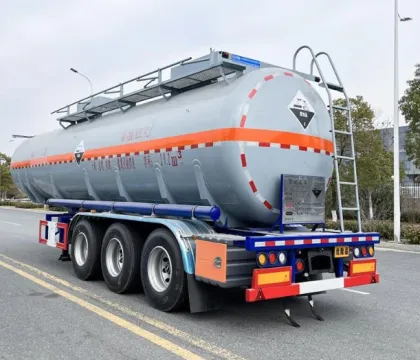 30 Cbm Acid Sodium Hydroxide Transport Truck