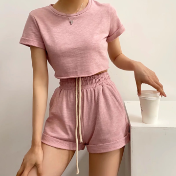 2024 Sommer -Trailsuit Sets für Frauen: lässige Kurzarm -Tops und Kordelkordelhorts