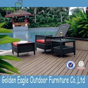 Pool Side Wicker Automatic Control Lounger