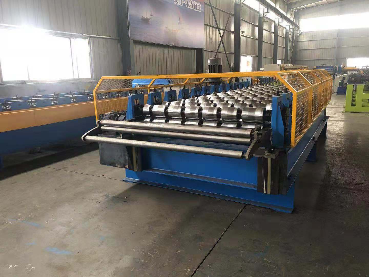 roll forming machine