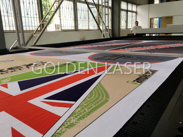 Printed Banners Flags Laser Cutting Machine