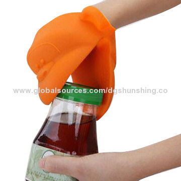 Monkey-shaped Heat-resistant Silicone Oven Mitts, Easy to Wash, Harmless to Health, OEM Welcomed