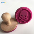 Nuovi francobolli Pirate Skull Bones in stile