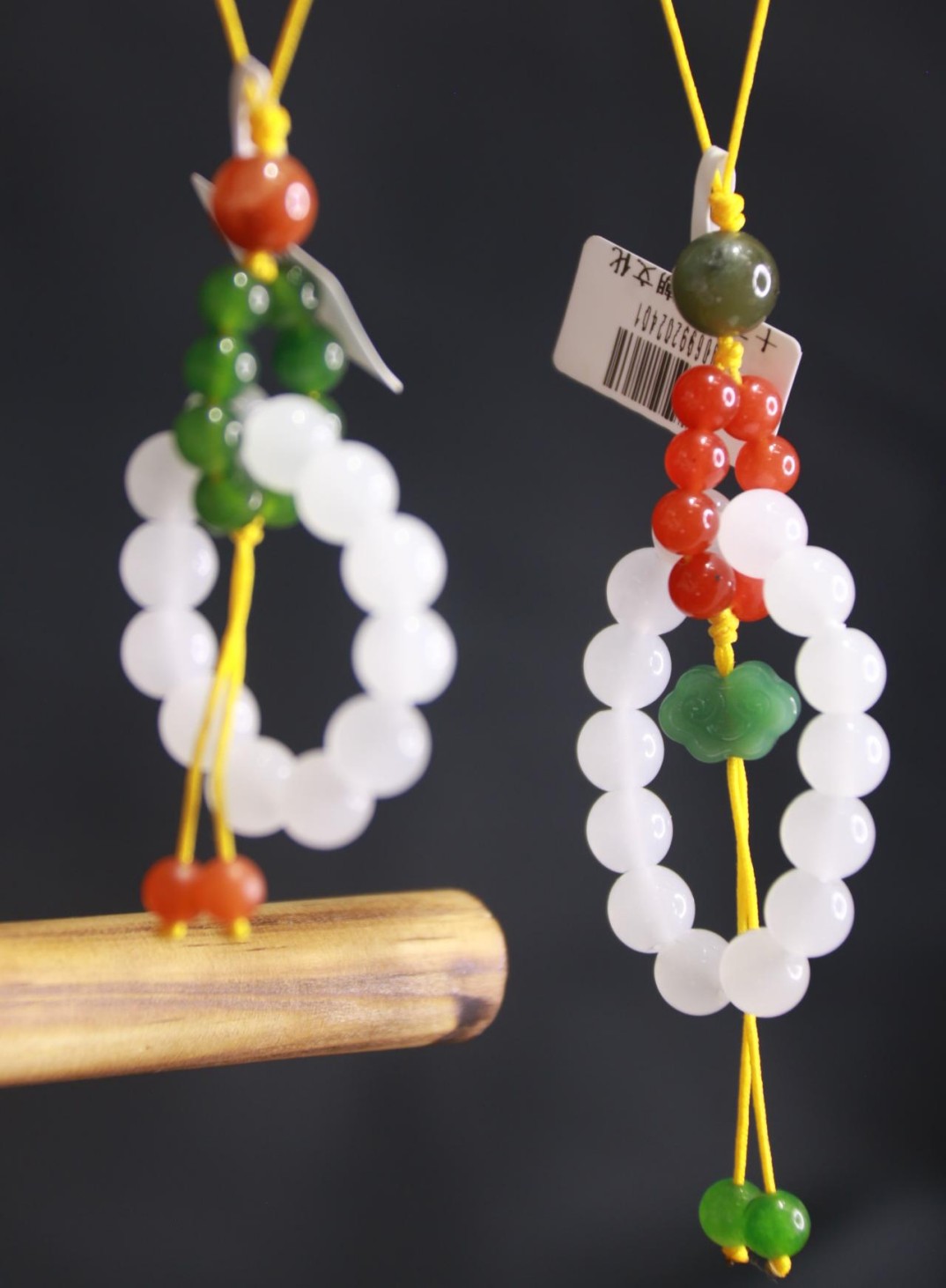 Colgante de alta gama para mujer con cuentas blancas de primera calidad