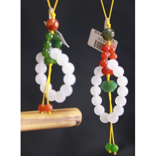 Colgante de alta gama para mujer con cuentas blancas de primera calidad