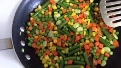 Steaming Frozen Mixed Vegetables