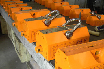 permanent magnetic lifter