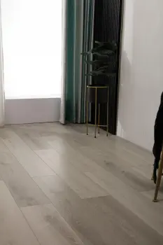 light color indoor laminate wood flooring