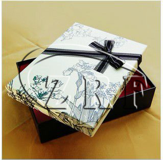 Custom Handmade Paper Gift Packaging Box (PGB-003)