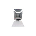 Closed logistics transport vehicle