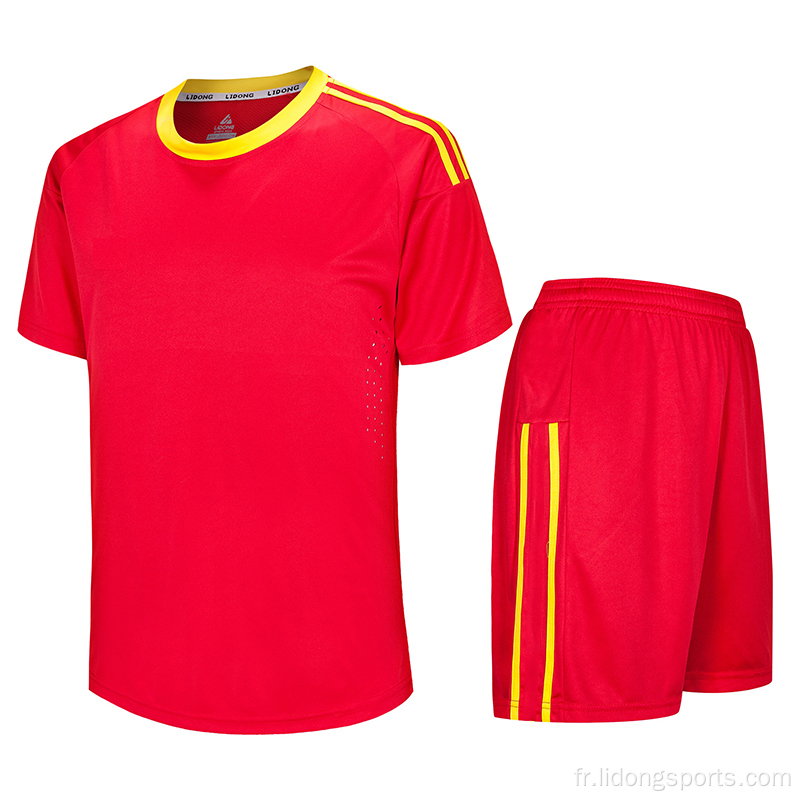 Les maillots de football personnalisés définissent le fabricant de vêtements de football