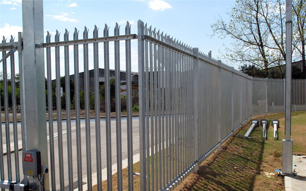 protective_fencing_palisade_system_3-1280x800