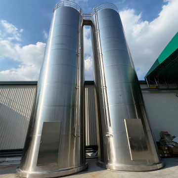 Silo penyimpanan luar ruangan industri besar untuk pelet plastik
