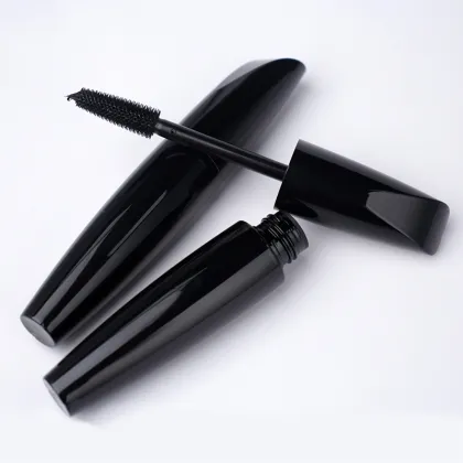 Custom Vegan Waterproof Mascara: Personalized Options for Your Beauty Routine