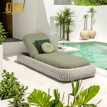 Outdoor Garden Sun Lounger Daybed with Rattan Weaving Thick Frame