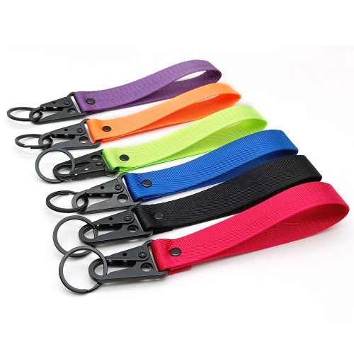 Customized Polyester Eagle Beak Short Wrist Lanyard Keychain