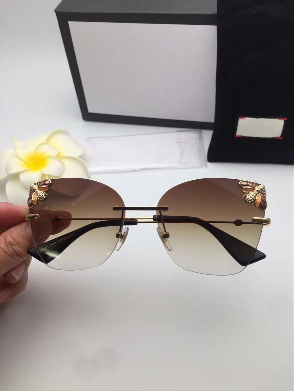 Women S Oval Sunglasses