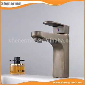 Selling Items Antique brass sanitary ware classical basin faucet