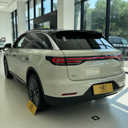 Pure Electric Large Five-Seat Performance Leapmotor C11