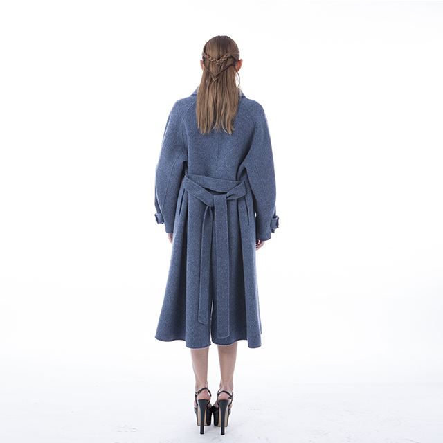 The cashmere coat comes with a belt at the back
