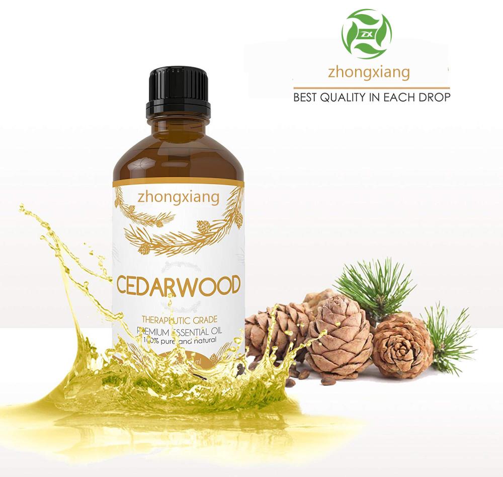 100% тоза кардани равғани эффудаи Cedarwood