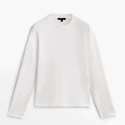 Women's casual and comfortable skin friendly base long sleeved T-shirt