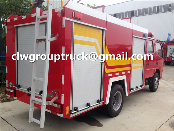 Fire Fighting Water Spraying Car