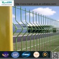 Wire Mesh Fence Trangle Bends Square Post