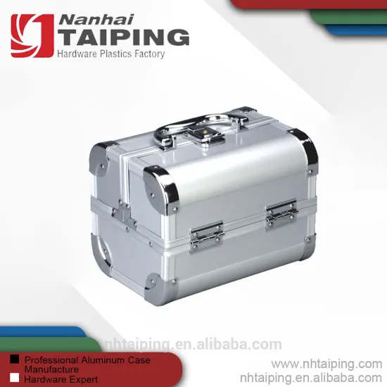 Simple Silver Aluminum Makeup Kit Box