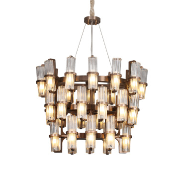 Candeeiro de cristal moderno e luxuoso com candelabro pendente