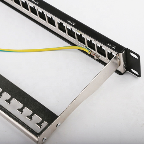 Leere Patch -Panel verwendet für STP -Keystone -Buchse