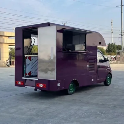 Cheng Li small ice cream truck