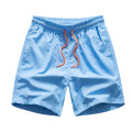 Personnalisation des shorts de plage pour hommes