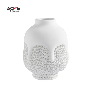 Decorative Nordic Ceramic Vase: Perfect for Office, Dining Table, and Home Flowers